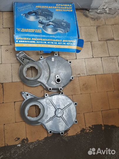 Крышка распределительных шестерен 4216,402