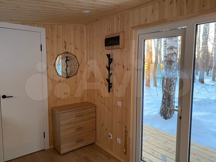 Дом 20 м² на участке 100 сот.