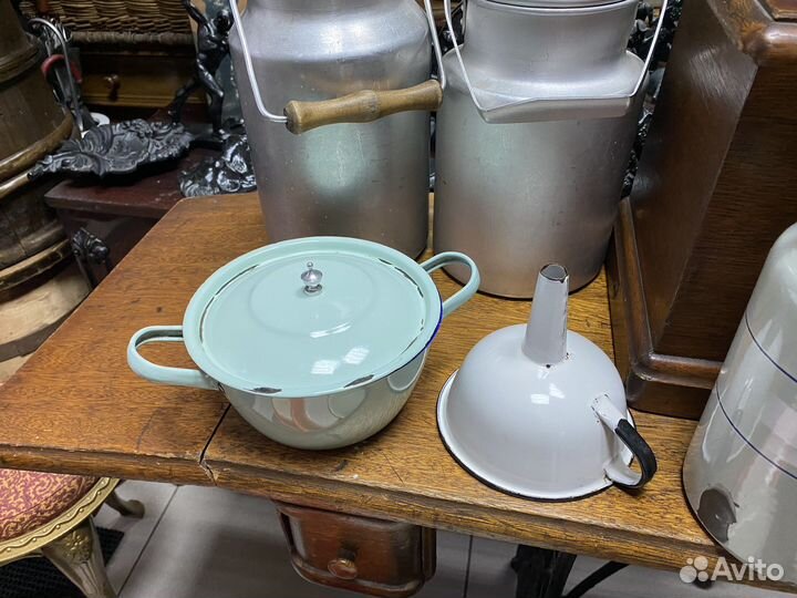 Винтажная эмалированная утварь