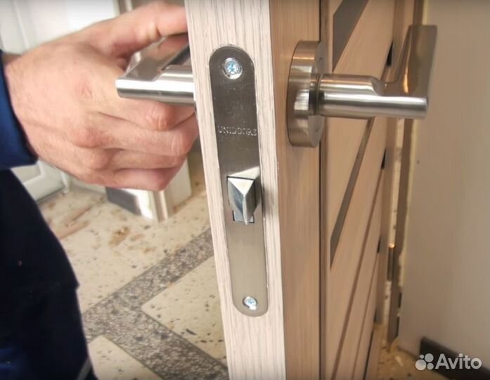 Вскрытие дверей замена замков