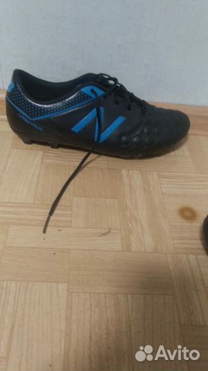 Футбольные бутсы new balance