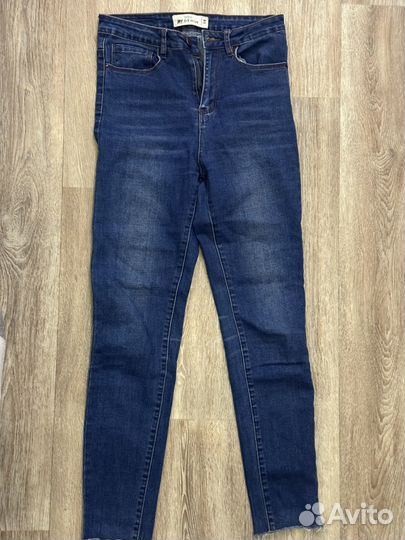 Джинсы mom skinny