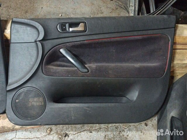 Дверные карты Volkswagen passat 2004 г