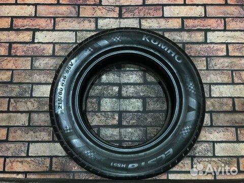 Kumho Ecsta HS51 215/60 R16 95V