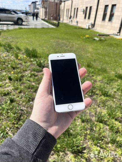 iPhone 6S, 32 ГБ