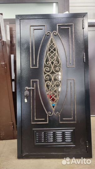 Дверь входная металлическая в дом, квартиру