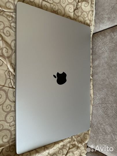 Apple MacBook Pro 16 m2 pro 2023 1TB