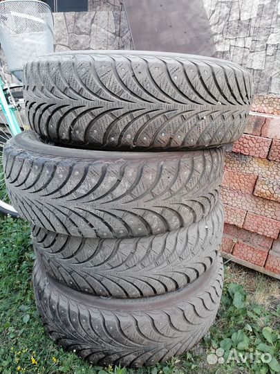 Sava Eskimo Stud 185/65 R15