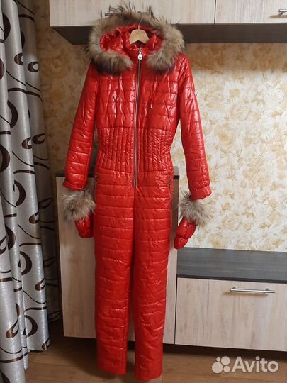 Комбинезон женский