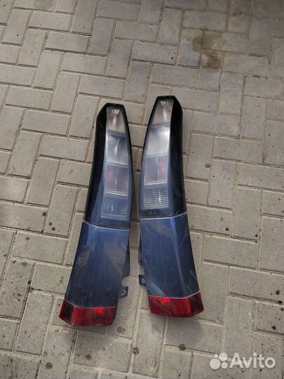Задний левый фонарь Опель Мерива А 2008 года