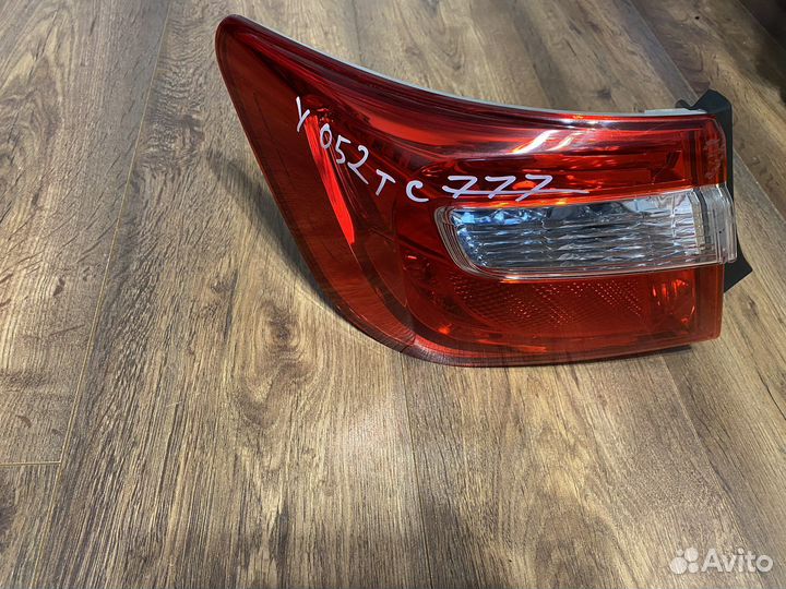 Фонарь задний левый Toyota Camry V50 оригинал