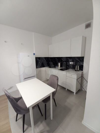 2-к. квартира, 52 м², 24/33 эт.