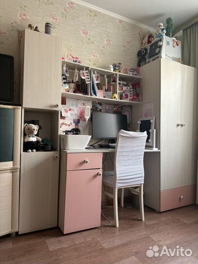 Детский письменный стол