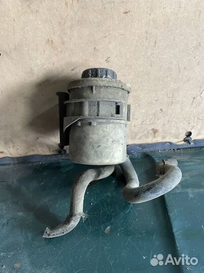 Бачок гур renault scenic megane