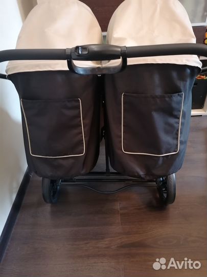 Коляска для двойни или погодок Hauck