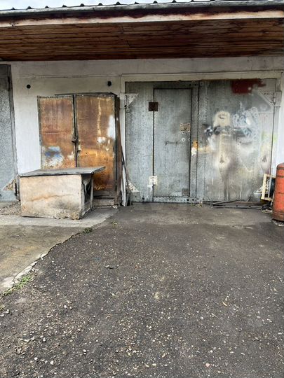 Гараж, > 30 м²