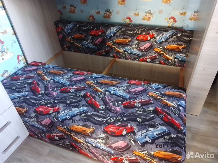 Двухъярусная кровать с диваном бу
