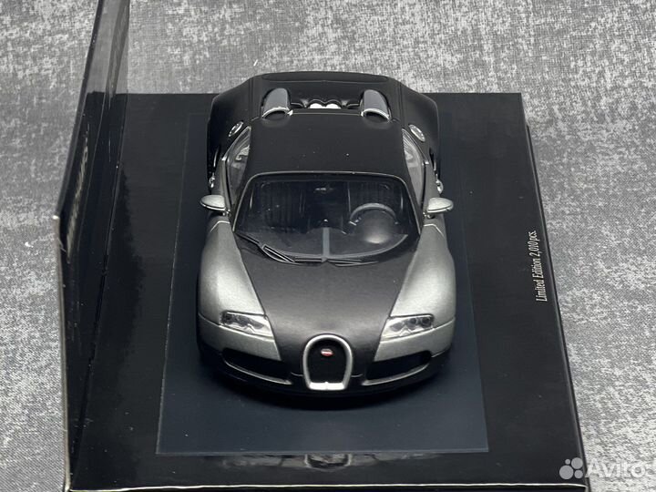 Модель buatti veyron 1/43 minichamps