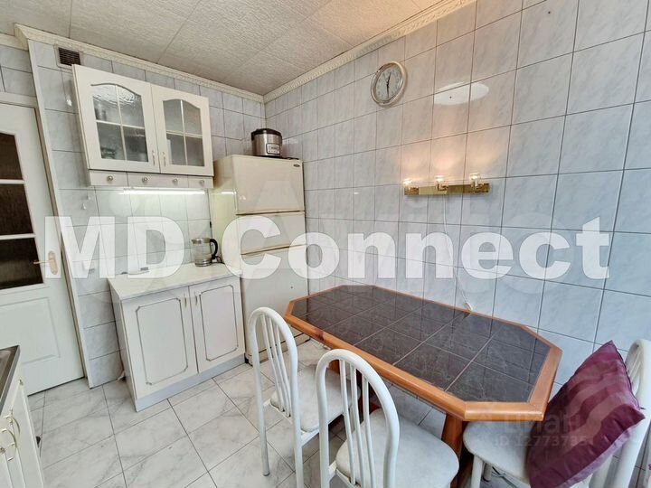 3-к. квартира, 65 м², 3/16 эт.