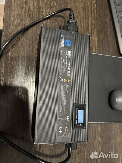 Регулируемый зярядник моноколеса 100v 5-9А 80-100%