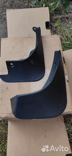 Брызговики toyota yaris