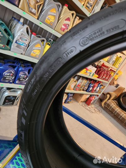 Michelin Pilot Super Sport 225/40 R18 92Y