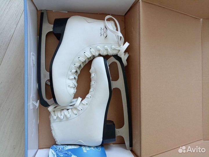 Коньки ледовые фигурные