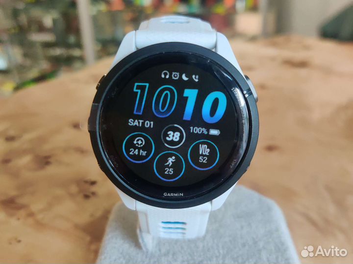 Часы Garmin Forerunner 265 White