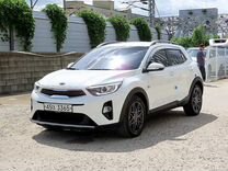 Kia Stonic 1.4 AT, 2019, 41 000 км, с пробегом, цена 1 200 000 руб.