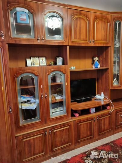 Стенка в гостиную бу