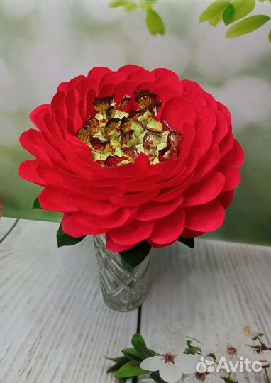 Большая роза на 1 сентября