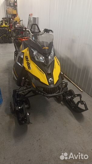 Снегоход BRP SKI-DOO summit X154 800R etek