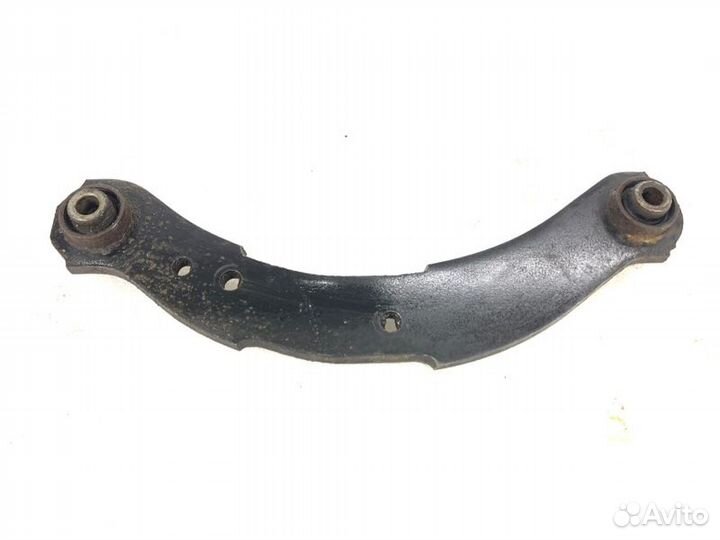 Рычаг поперечный верх задний правый Mitsubishi