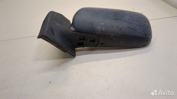Зеркало боковое левое Toyota Corolla E12