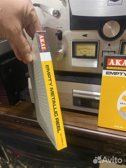 Катушки бобины новые Akai 18