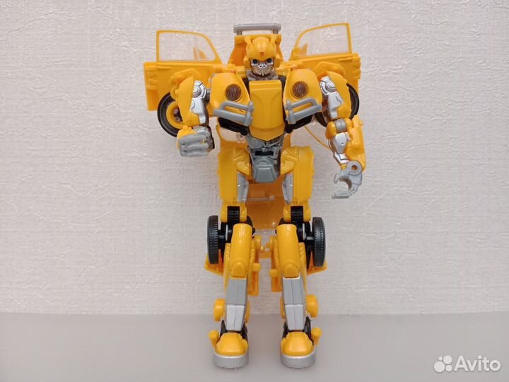 Трансформер бамблби