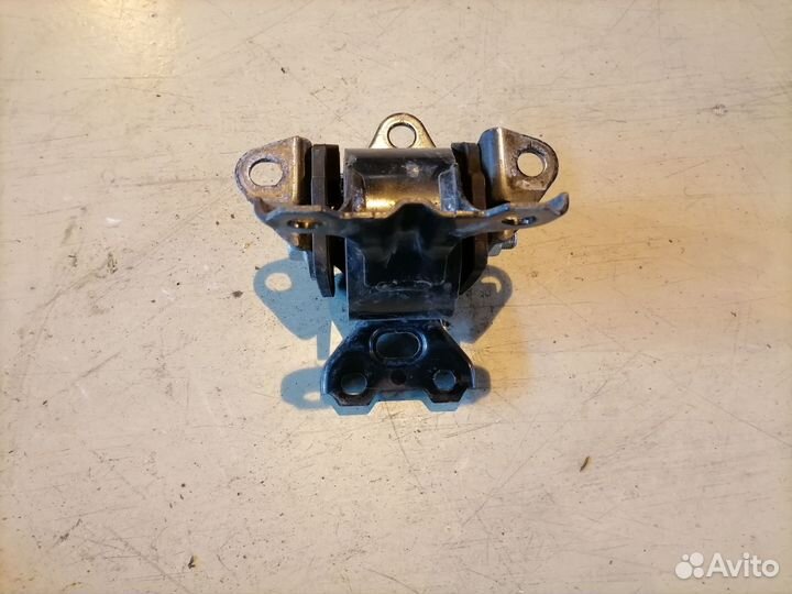 Опора двигателя (подушка двс) левая MN101574 Mitsu