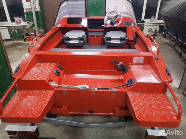 Моторная лодка