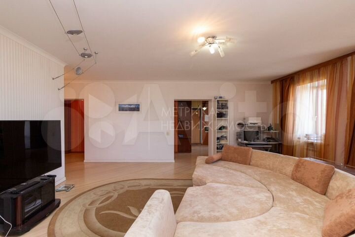 4-к. квартира, 138,3 м², 4/9 эт.