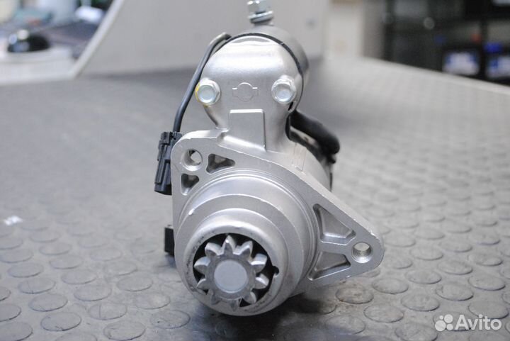 Стартер Infiniti FX35, M35, G35 3.5 1.4 kw