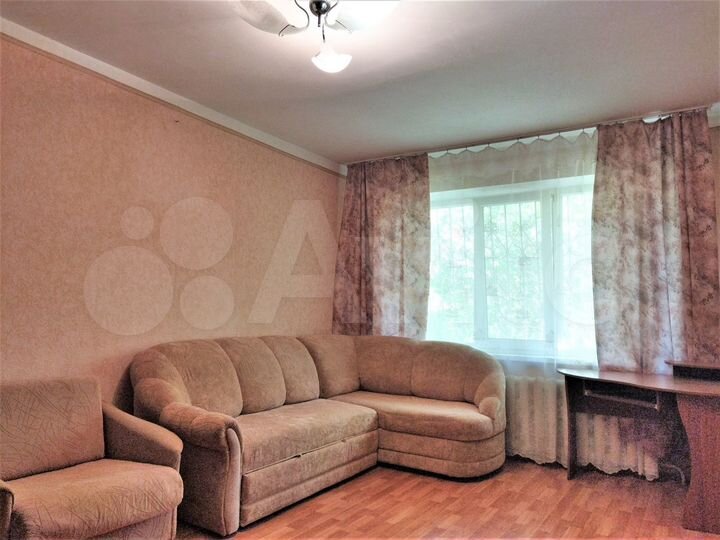 2-к. квартира, 50 м², 1/9 эт.