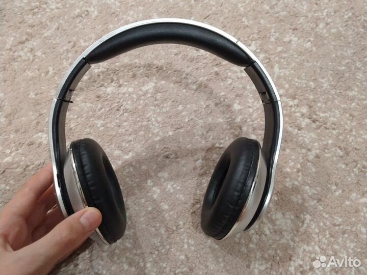 Беспроводные наушники