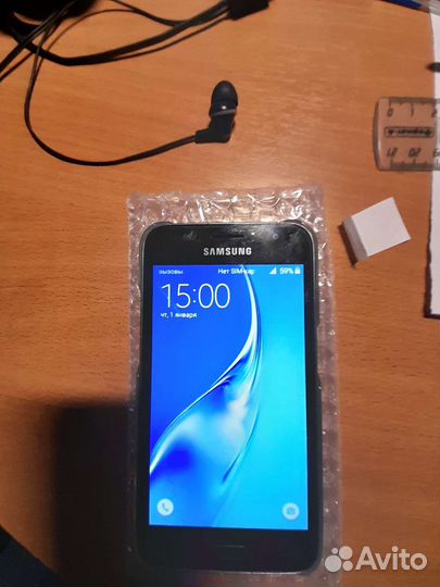 Телефон Самсунг J2