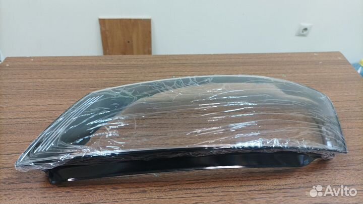 Стекло фары лев Audi A3 8P 2008-2013