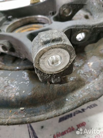 Кулак w211 Mercedes задний