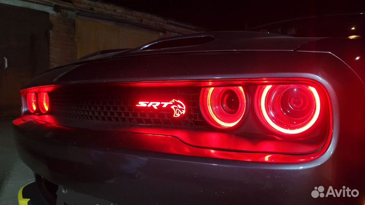 Эмблема /шильд RGB SRT hellcat