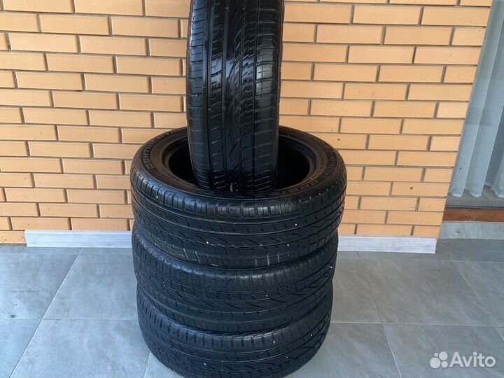 Continental ContiCrossContact UHP 225/55 R18 98V