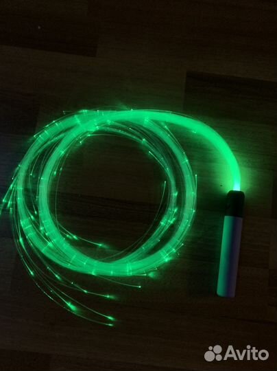 Плетка хлыст светящаяся для танцев