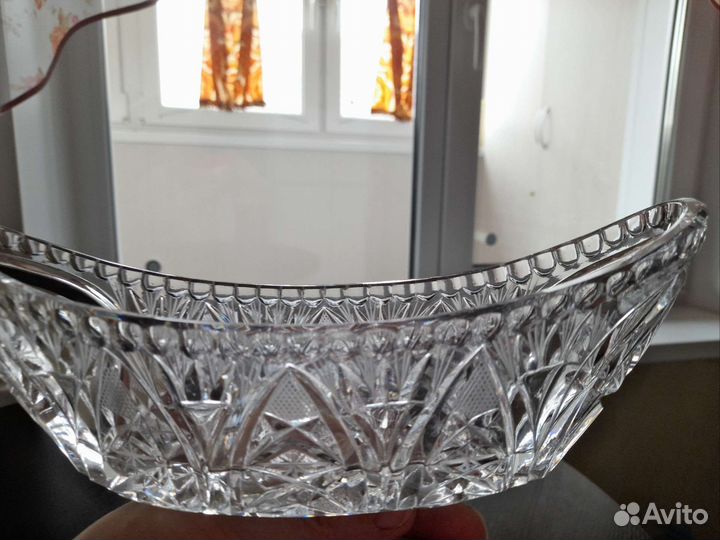 Хрустальная ваза