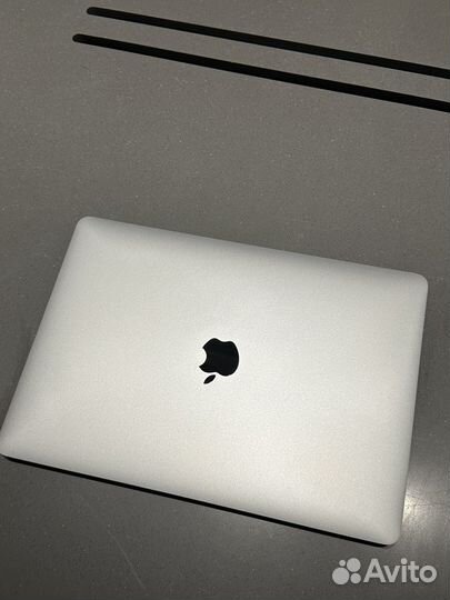 Apple MacBook Pro 13 2019 8/128